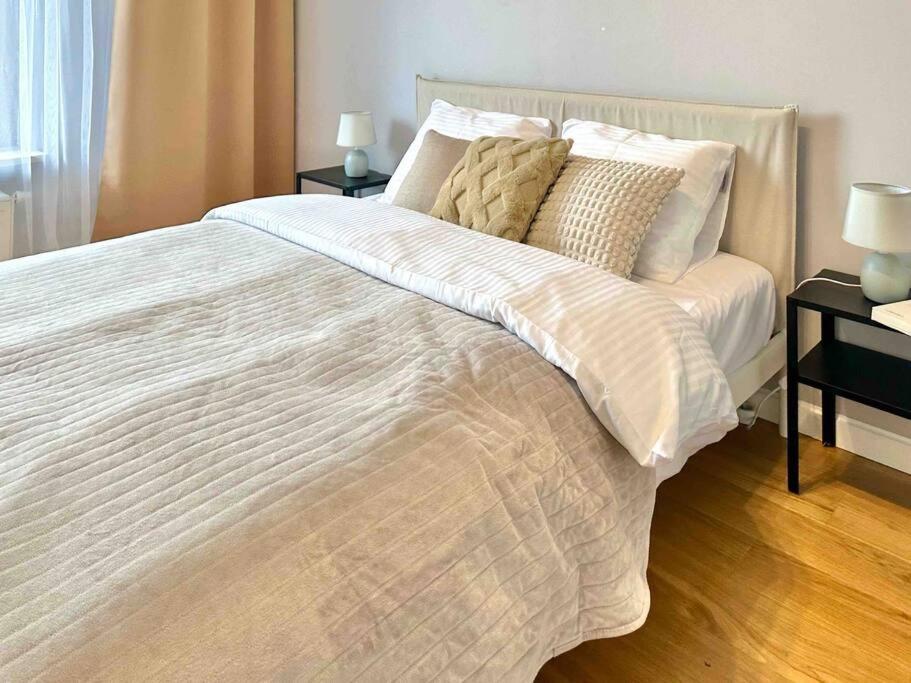 Wola Sowinskiego - Salon, Sypialnia, Balkon, Parking